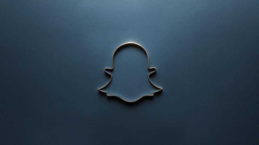 بعدما تحول لتطبيق لنشر الإباحية.. قرار من سناب شات لتعزيز مراقبة المراهقين